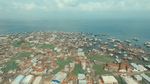 Cosa trattiene il margine, finch&eacute; non sprofonda. La traccia e il nodo in un quartiere precario lacustre (Cotonou, Benin)
