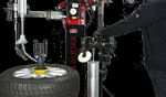 AQUILA AUDAX - Smontagomme automatico con tecnologia "SENZA LEVA" Velocità e sicurezza su ogni tipo di ruota Automatic tyre changer with "SENZA ...