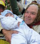 Gesti di tenerezza verso i nonni - L'Osservatore Romano il Settimanale - Vatican News