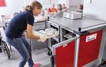 Per facilitare il lavoro degli operatori sanitari e fornire un'assistenza affidabile agli anziani - SOLUZIONI PER LA DISTRIBUZIONE DELLE VIVANDE