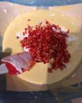 Muffin con fragole , zenzero e una glassa al basilico - Ricetta light con yogurt e olio .