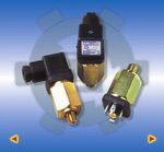 PRESSOSTATI VUOTOSTATI - SERIE MINIATURA E SUBMINIATURA Pressure and Vacuum Switches