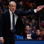 N2 - "Verso il Centenario"" COACH - basketcoach.net