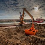 DI ENERGIA SIAMO PIENI - Br&uuml;ning Group