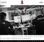 Calendario 2020 Polizia di Stato: il lavoro dei poliziotti raccontato in bianco nero - Il Corriere del Giorno