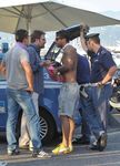 FABRIZIO CORONA DENUNCIA LA POLIZIA - anno III num. 30